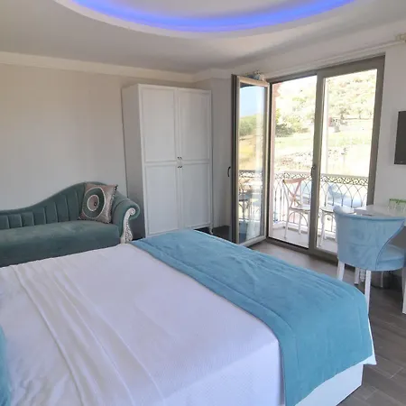 Cunda Rota Hotell 3*