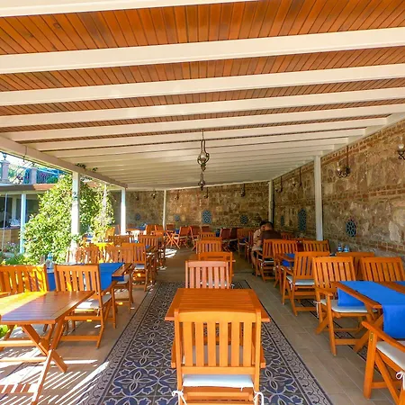 Cunda Rota Hotell 3*