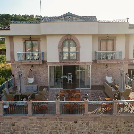 Hotell Cunda Rota 3*