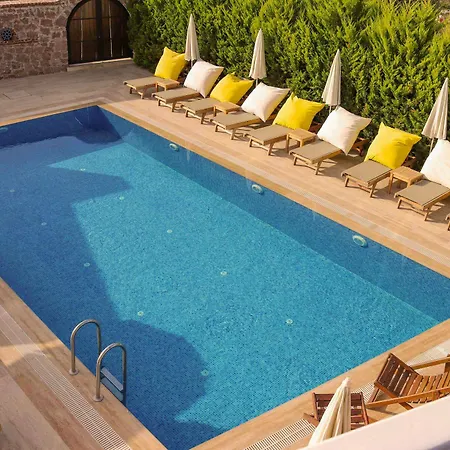 Cunda Rota Hotell 3*